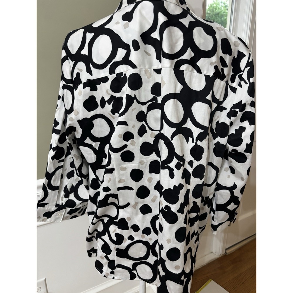 CHICOS Wmn Button TOP 3/4 Cuffed Sleeve BLACK White Beige Circles Sz 3 ( 16 Xl) - Picture 11 of 12